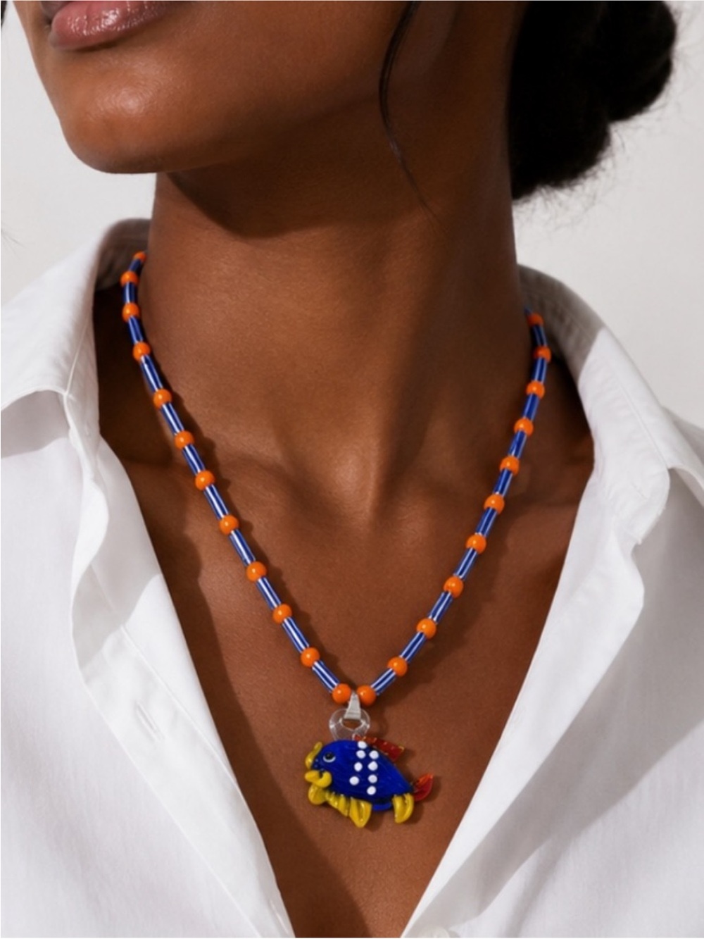New! Coastal Blue Glass Beaded Dopamine Necklace NWOT 4010